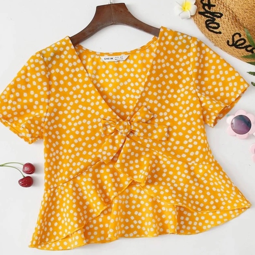 SHEIN Girls Knot Front Ruffle Floral Blouse